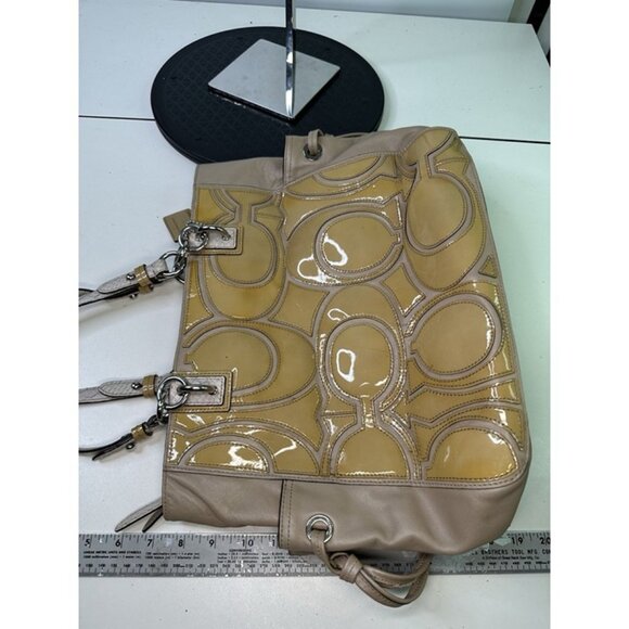 Vintage COACH Colette shoulder bag Patent Leather C Signature 16449 (yellow) - Picture 8 of 12